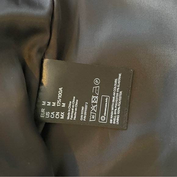 NWOT H&M Black Faux Suede Biker Jacket size M - Picture 5 of 6